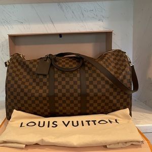 BRAND NEW-Never used!! Authentic Louis Vuitton Keepall Bandoulière 55.